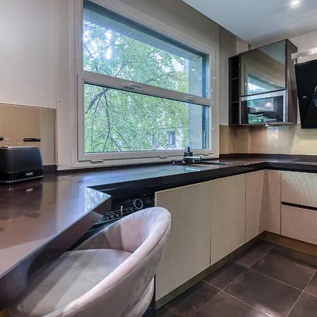 Montaigne Executive Παρίσι