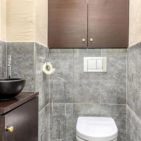 Apartamento Montaigne Executive *