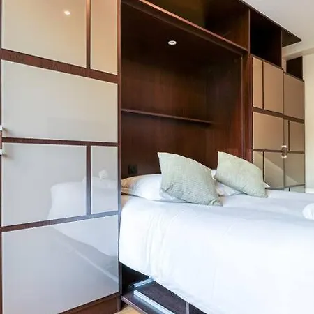 شقة Montaigne Executive
