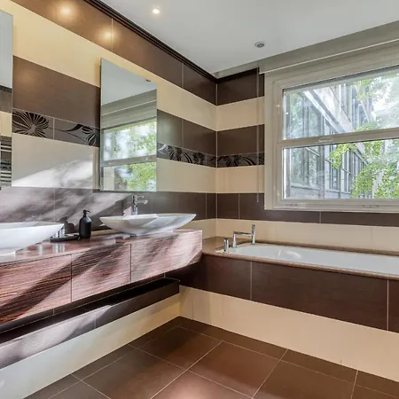 Apartment Montaigne Executive *