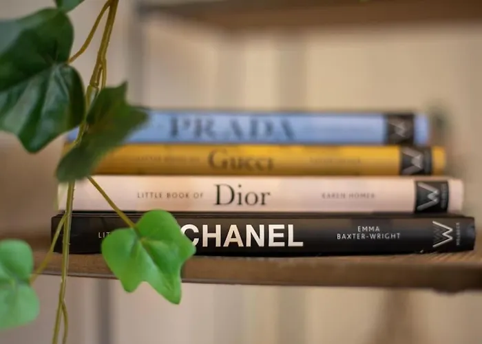 Montaigne Executive * 巴黎