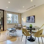 Apartment Montaigne Executive *