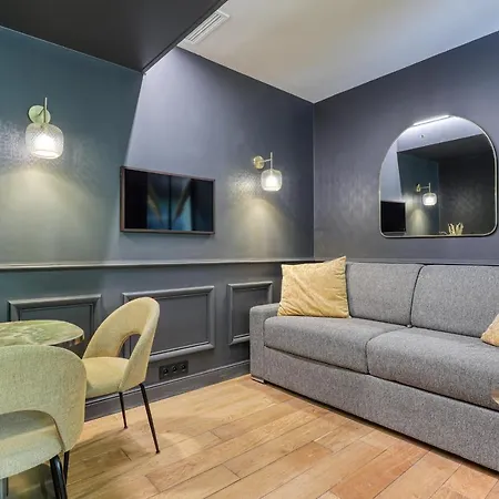 Montaigne Executive Apartment Paris