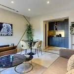 Montaigne Executive *