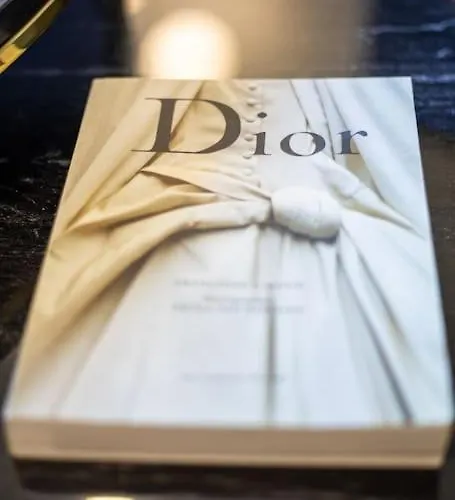 Montaigne Executive *