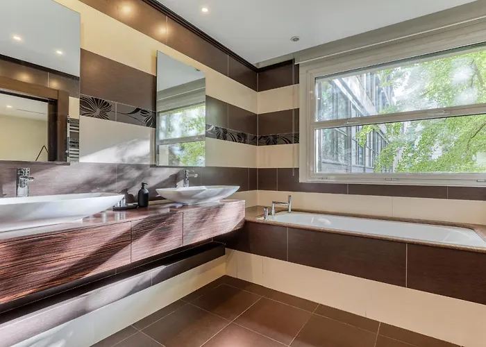 Apartamento Montaigne Executive *