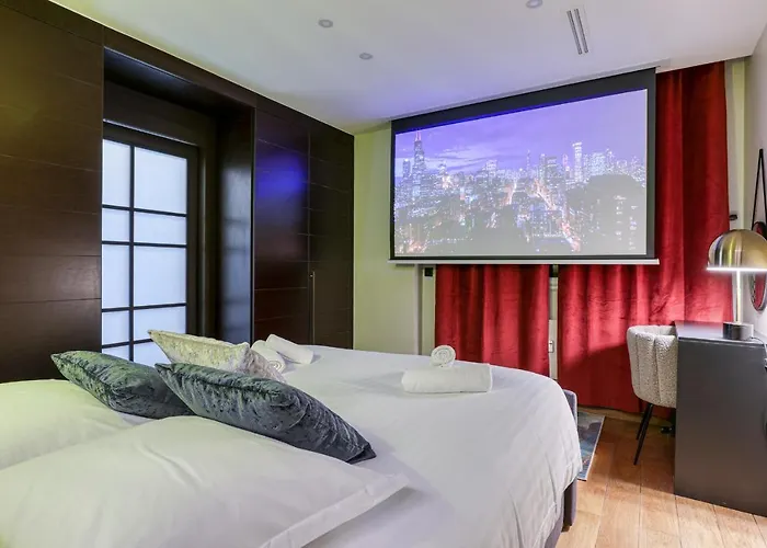 Apartamento Montaigne Executive *