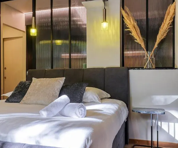 Apartamento Montaigne Executive